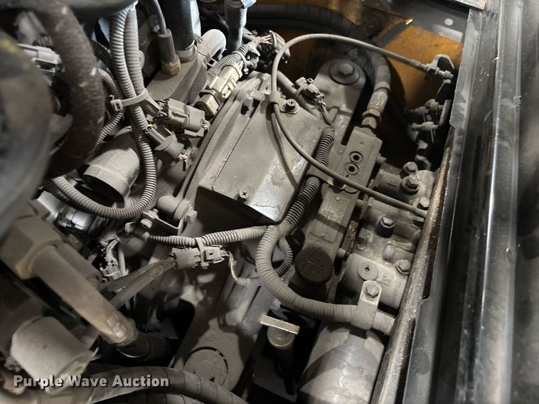 image for item EC3600 Hyundai 25LC-7A forklift