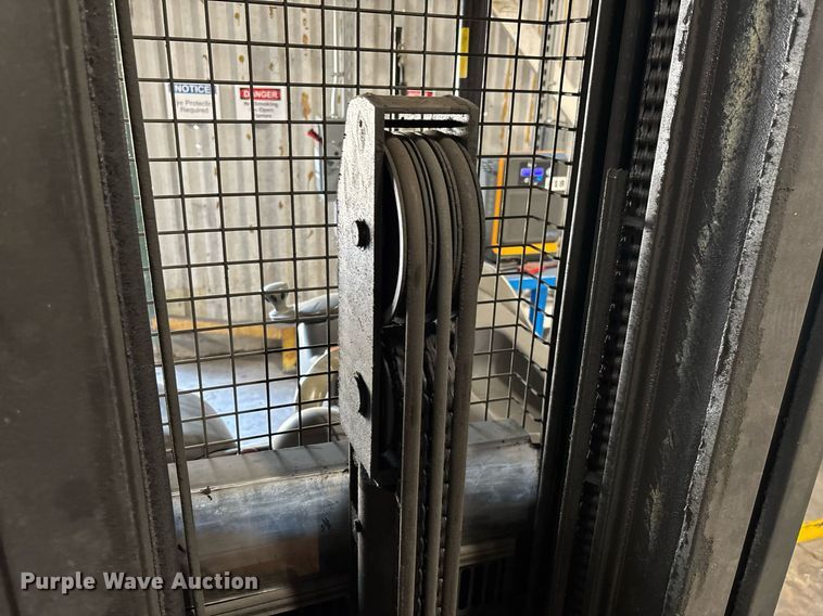 image for item EC3601 Crown RR5725-35 order picker