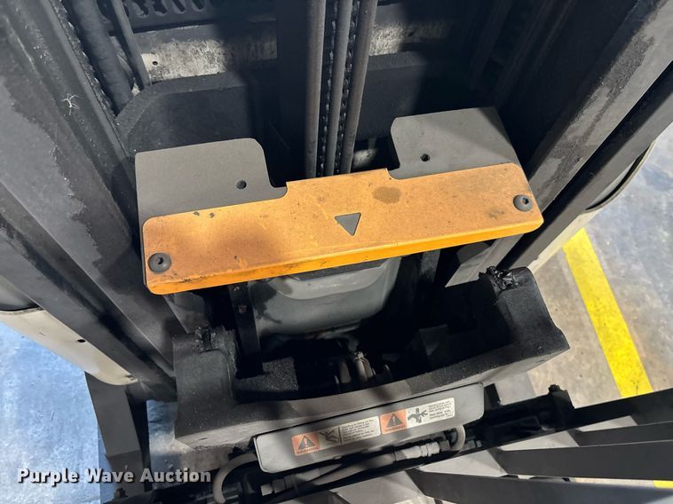 image for item EC3601 Crown RR5725-35 order picker