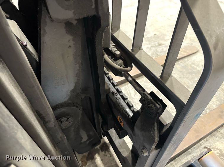 image for item EC3601 Crown RR5725-35 order picker