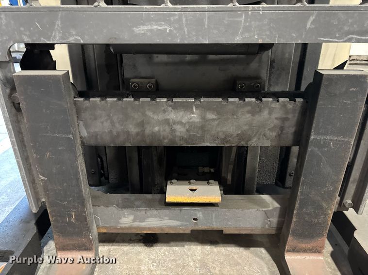 image for item EC3601 Crown RR5725-35 order picker