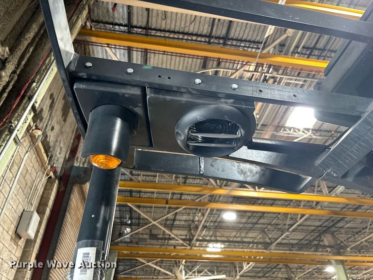 image for item EC3601 Crown RR5725-35 order picker