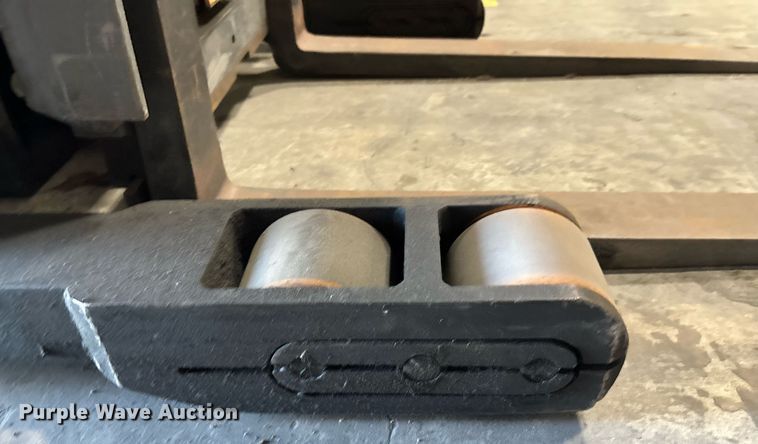 image for item EC3601 Crown RR5725-35 order picker