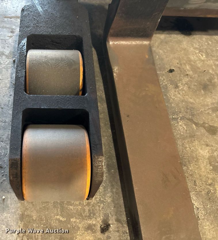 image for item EC3601 Crown RR5725-35 order picker