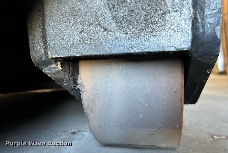 image for item EC3601 Crown RR5725-35 order picker