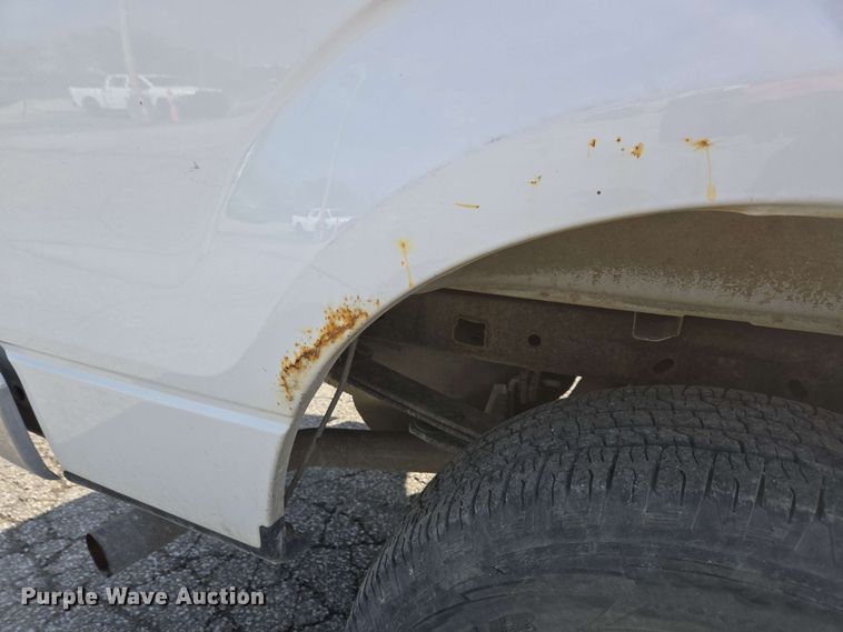 image for item EC4221 2014 Ford F150 XLT SuperCab pickup truck