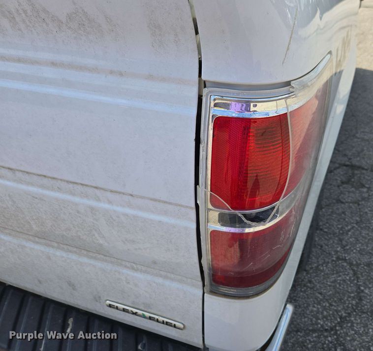 image for item EC4221 2014 Ford F150 XLT SuperCab pickup truck