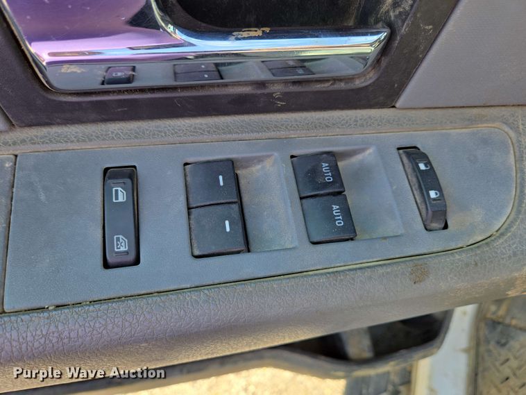 image for item EC4221 2014 Ford F150 XLT SuperCab pickup truck