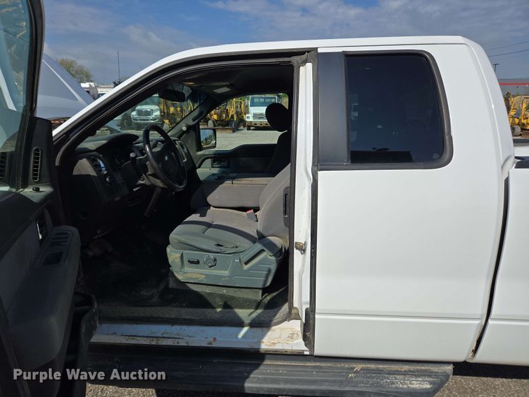 image for item EC4221 2014 Ford F150 XLT SuperCab pickup truck