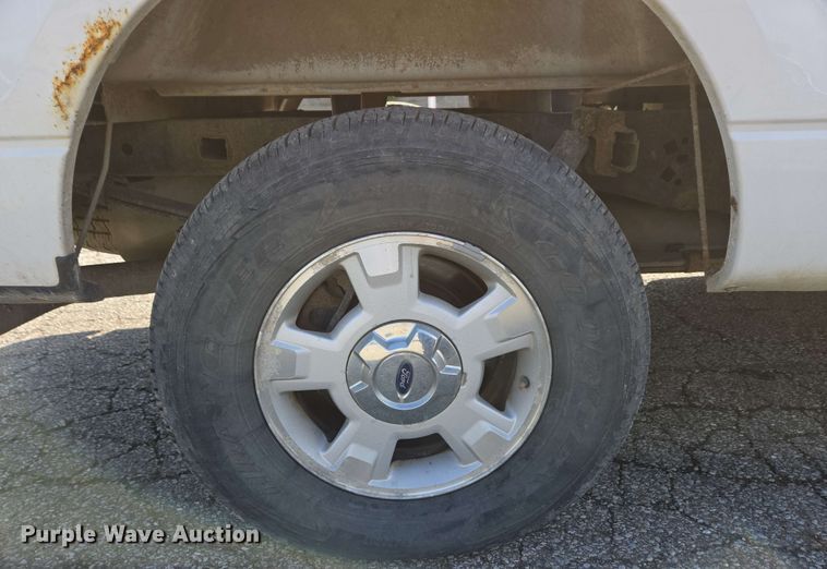 image for item EC4221 2014 Ford F150 XLT SuperCab pickup truck