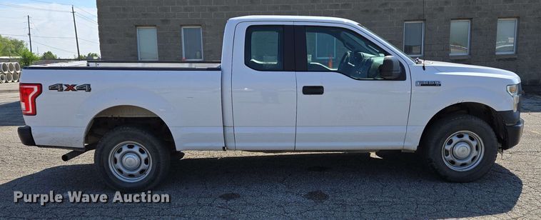 image for item EC4222 2015 Ford F150 XL SuperCab pickup truck 