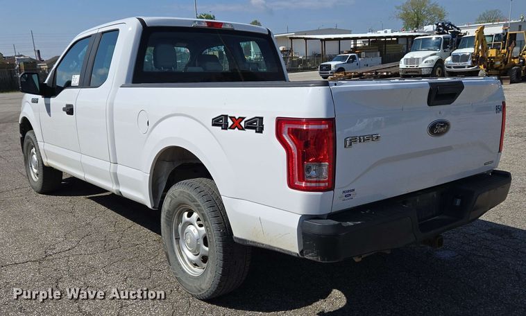 image for item EC4222 2015 Ford F150 XL SuperCab pickup truck 