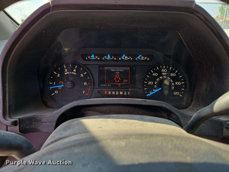 image for item EC4222 2015 Ford F150 XL SuperCab pickup truck 