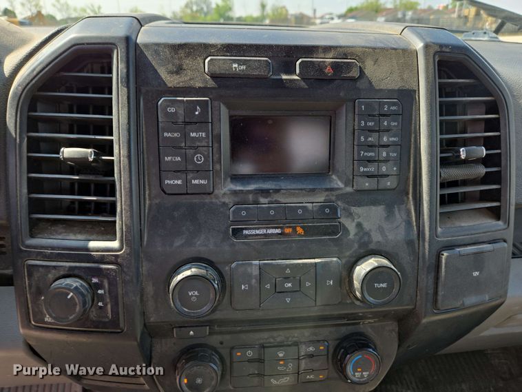 image for item EC4222 2015 Ford F150 XL SuperCab pickup truck 