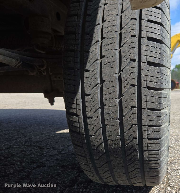 image for item EC4222 2015 Ford F150 XL SuperCab pickup truck 