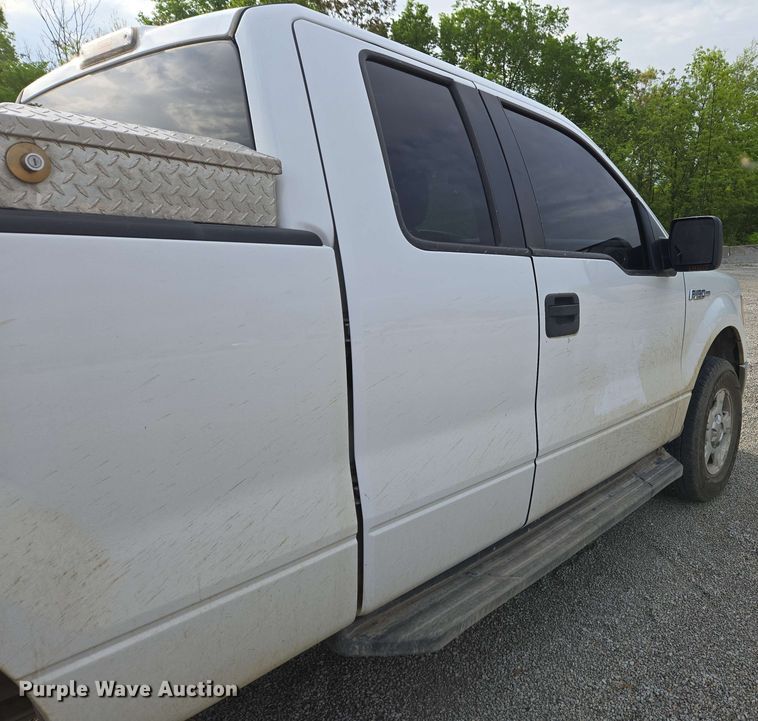 image for item EC4238 2012 Ford F150 XLT SuperCab pickup truck