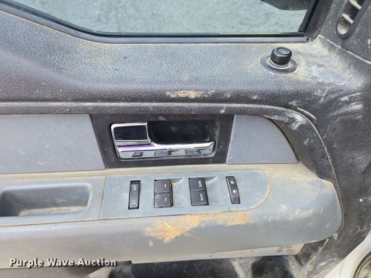 image for item EC4238 2012 Ford F150 XLT SuperCab pickup truck