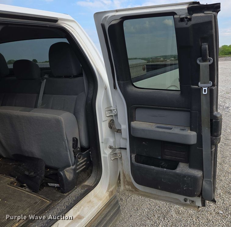 image for item EC4238 2012 Ford F150 XLT SuperCab pickup truck