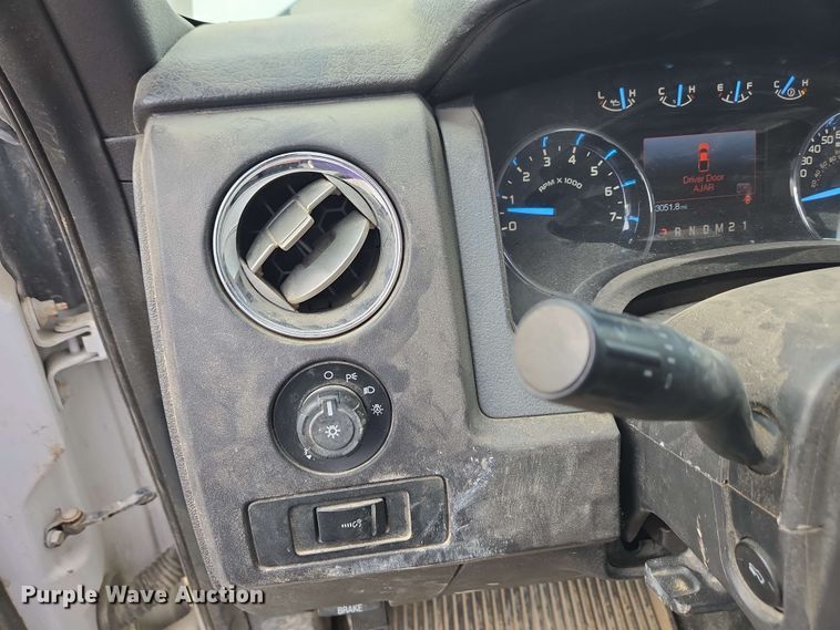 image for item EC4238 2012 Ford F150 XLT SuperCab pickup truck