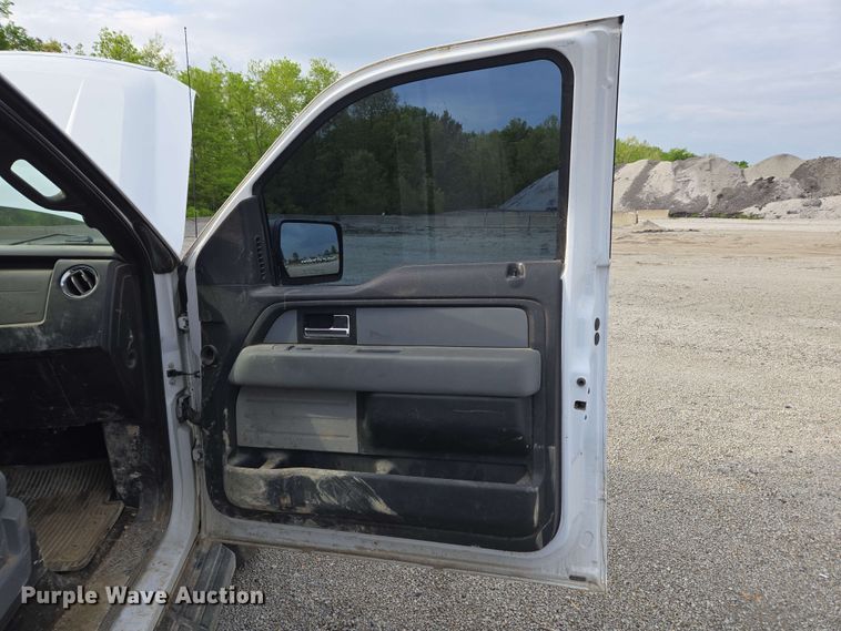 image for item EC4238 2012 Ford F150 XLT SuperCab pickup truck