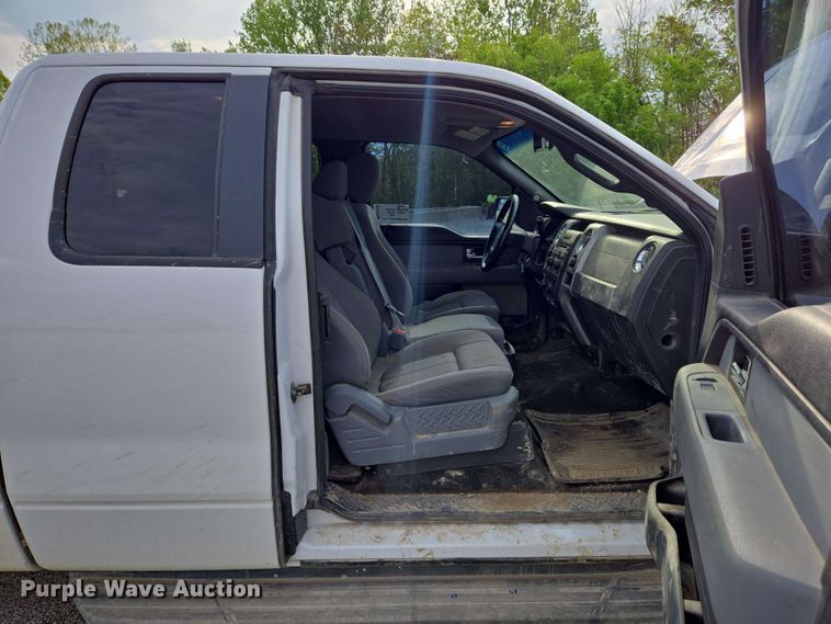 image for item EC4238 2012 Ford F150 XLT SuperCab pickup truck