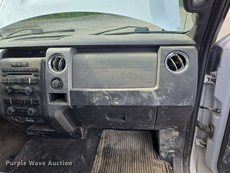 image for item EC4238 2012 Ford F150 XLT SuperCab pickup truck