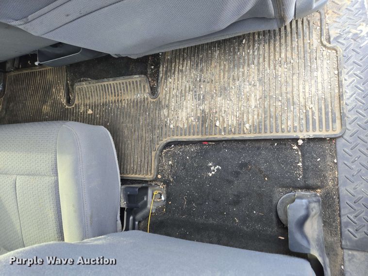 image for item EC4238 2012 Ford F150 XLT SuperCab pickup truck