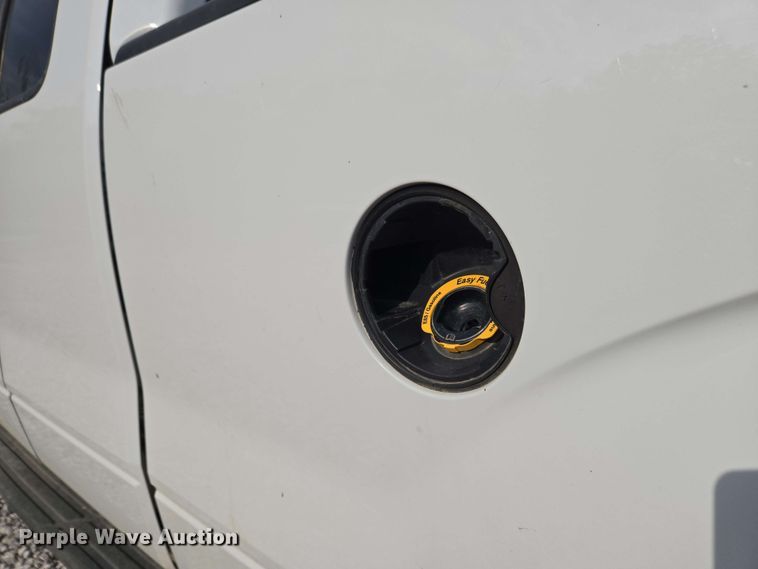 image for item EC4239 2012 Ford F150 XLT SuperCab pickup truck