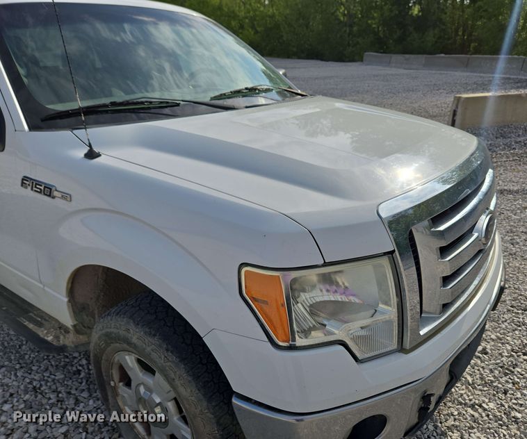 image for item EC4239 2012 Ford F150 XLT SuperCab pickup truck