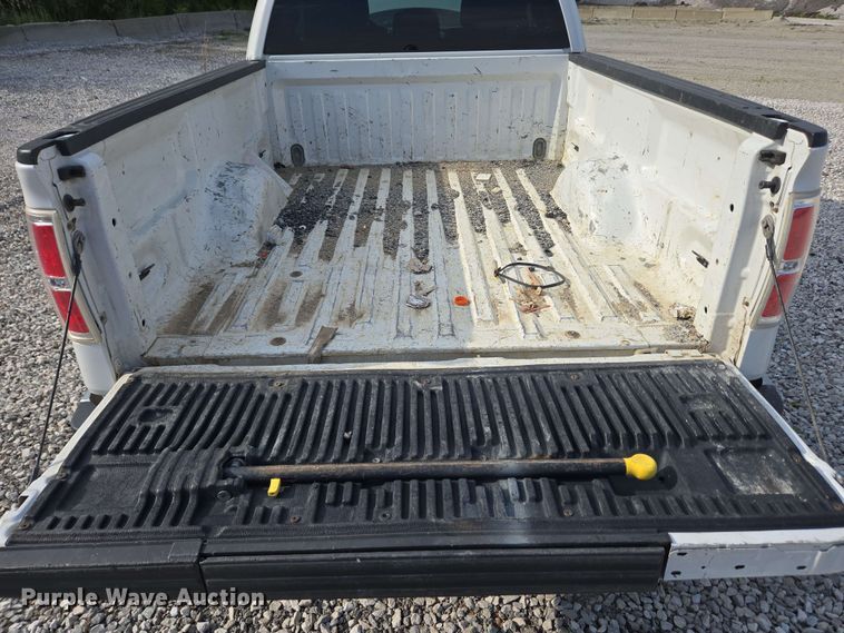 image for item EC4239 2012 Ford F150 XLT SuperCab pickup truck