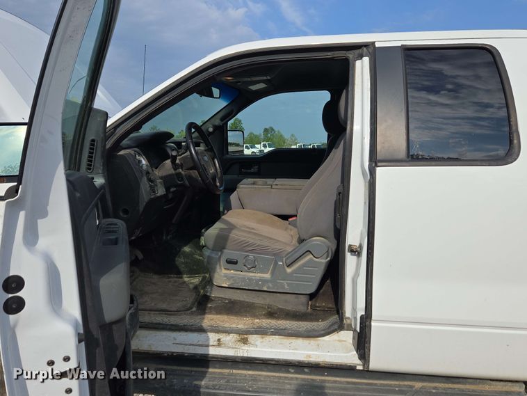 image for item EC4239 2012 Ford F150 XLT SuperCab pickup truck