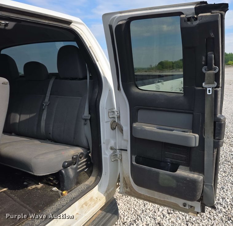 image for item EC4239 2012 Ford F150 XLT SuperCab pickup truck