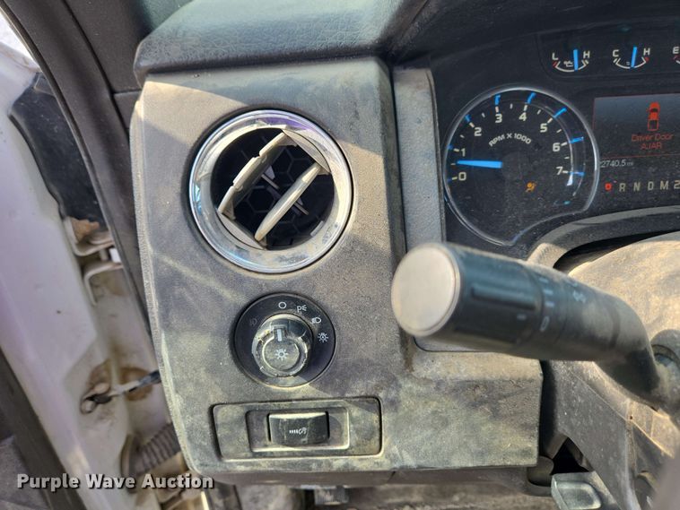 image for item EC4239 2012 Ford F150 XLT SuperCab pickup truck