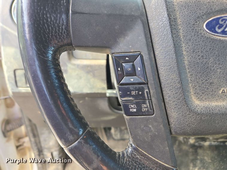 image for item EC4239 2012 Ford F150 XLT SuperCab pickup truck