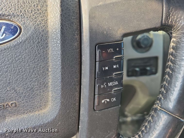 image for item EC4239 2012 Ford F150 XLT SuperCab pickup truck