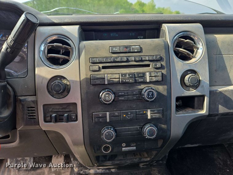 image for item EC4239 2012 Ford F150 XLT SuperCab pickup truck