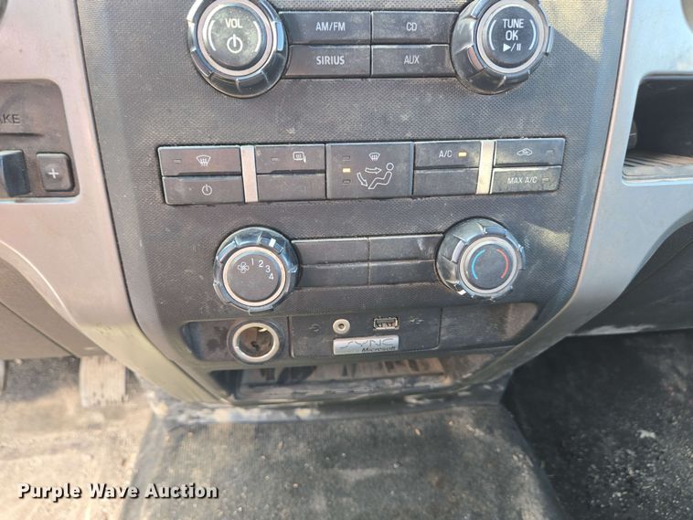 image for item EC4239 2012 Ford F150 XLT SuperCab pickup truck