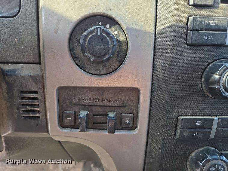 image for item EC4239 2012 Ford F150 XLT SuperCab pickup truck