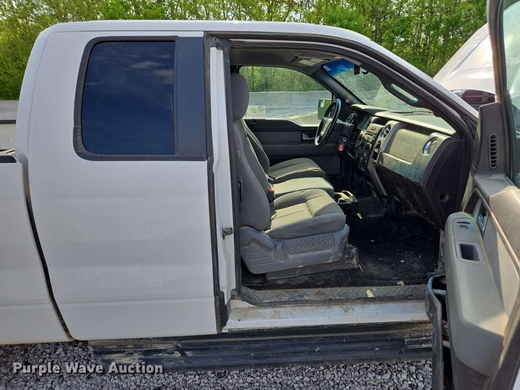 image for item EC4239 2012 Ford F150 XLT SuperCab pickup truck