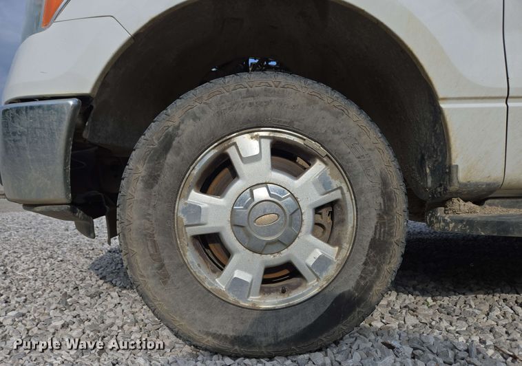 image for item EC4239 2012 Ford F150 XLT SuperCab pickup truck