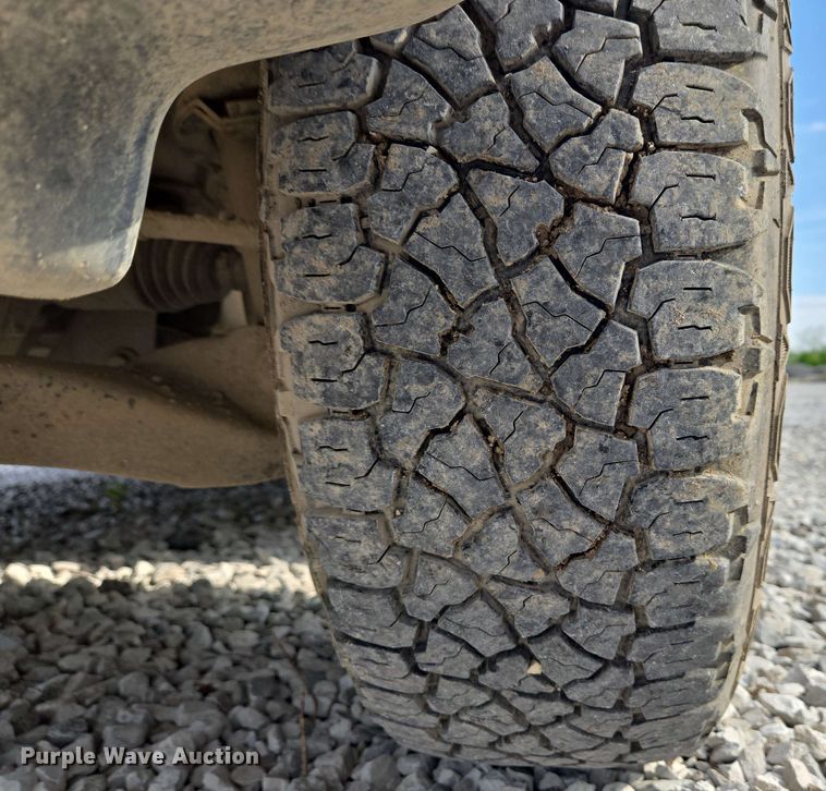 image for item EC4239 2012 Ford F150 XLT SuperCab pickup truck