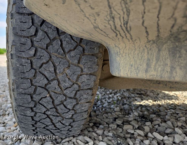 image for item EC4239 2012 Ford F150 XLT SuperCab pickup truck