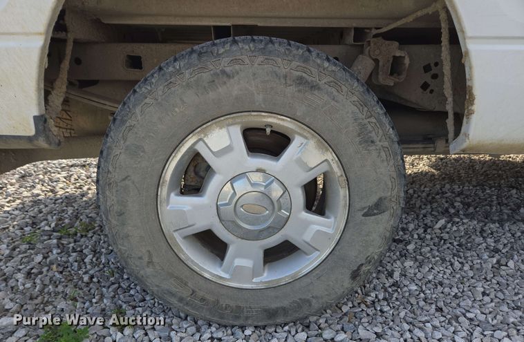 image for item EC4239 2012 Ford F150 XLT SuperCab pickup truck