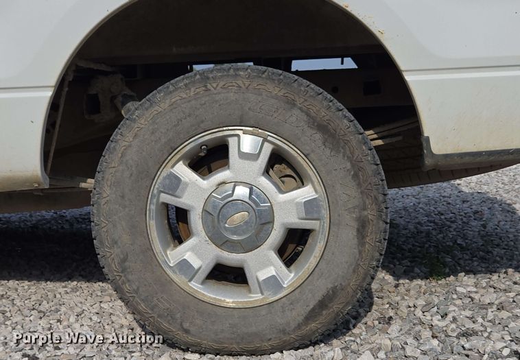 image for item EC4239 2012 Ford F150 XLT SuperCab pickup truck