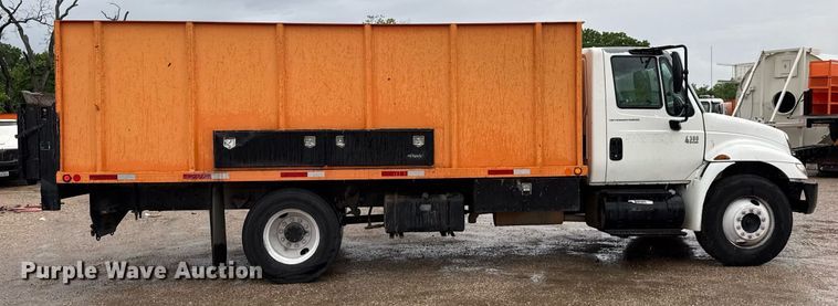 image for item ED5607 2003 International 4300 utility / service truck