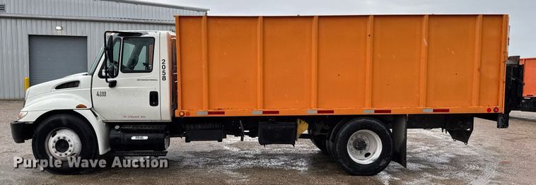 image for item ED5607 2003 International 4300 utility / service truck