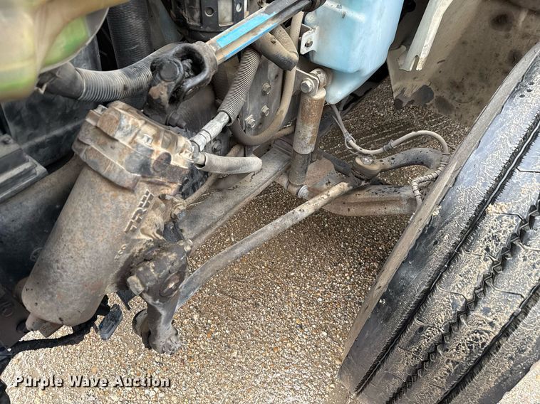 image for item ED5607 2003 International 4300 utility / service truck