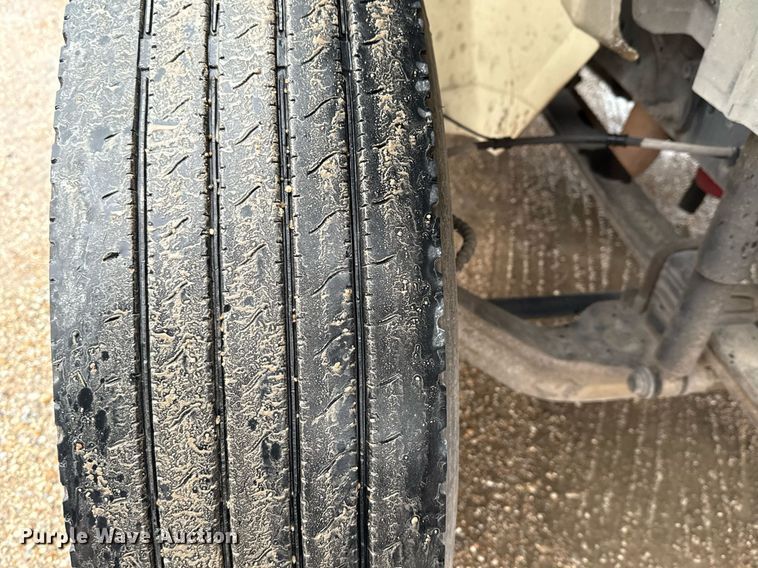 image for item ED5607 2003 International 4300 utility / service truck