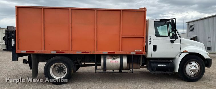 image for item ED5608 2003 International 4300 utility / service truck