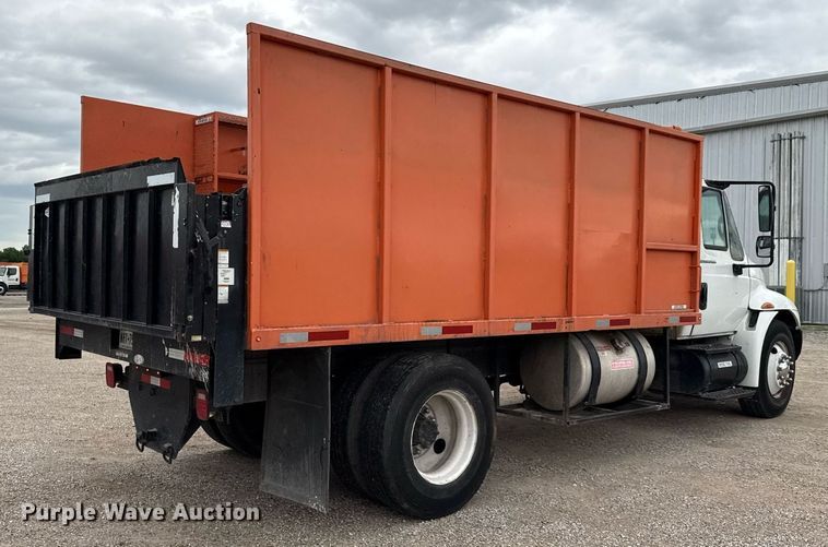 image for item ED5608 2003 International 4300 utility / service truck